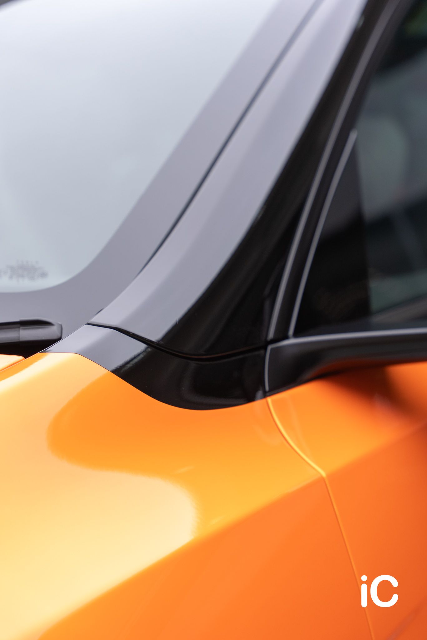 ic-detail-bmw-tesla-model-y-om-individual-colour-ppf-racing-orange-23