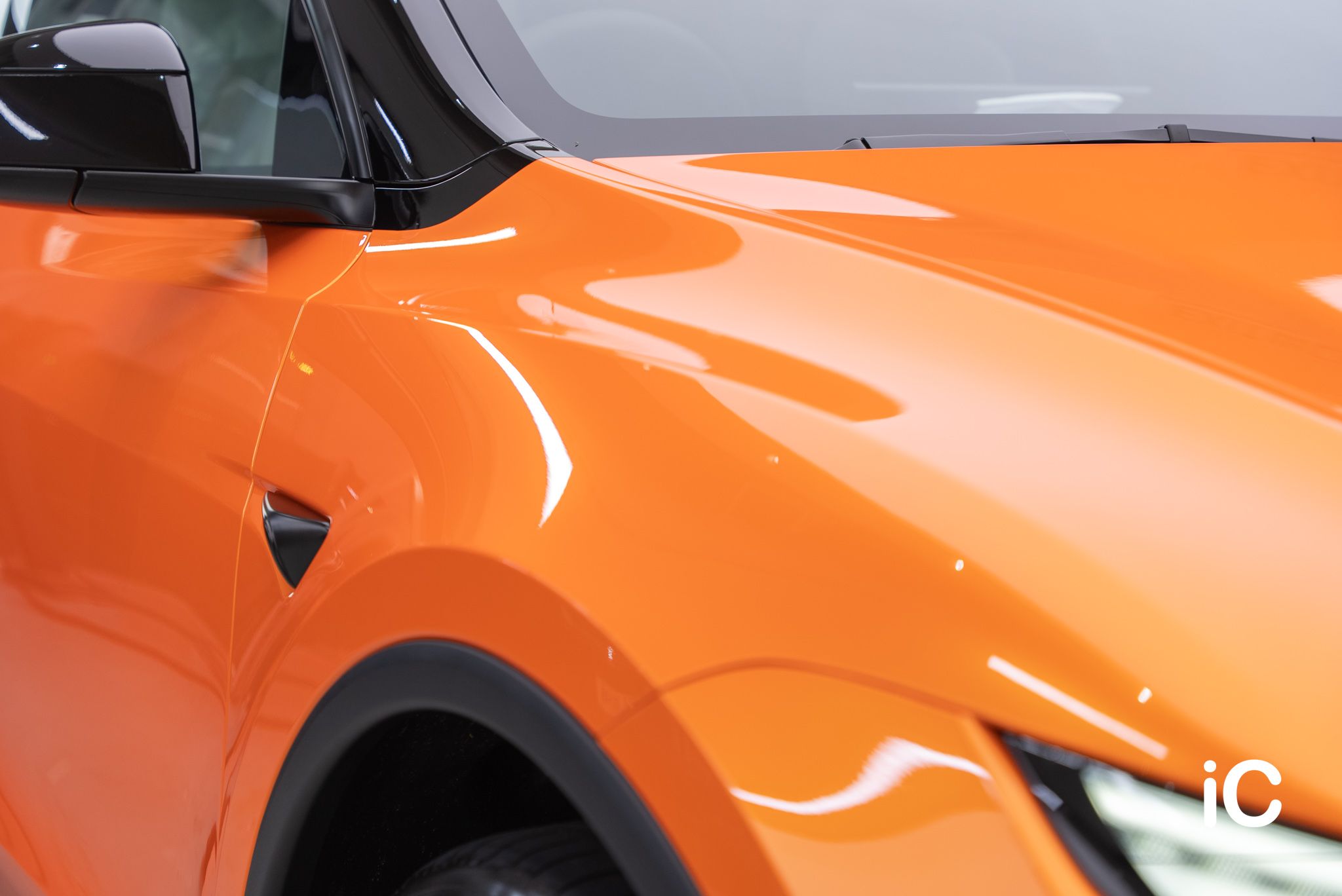 ic-detail-bmw-tesla-model-y-om-individual-colour-ppf-racing-orange-31