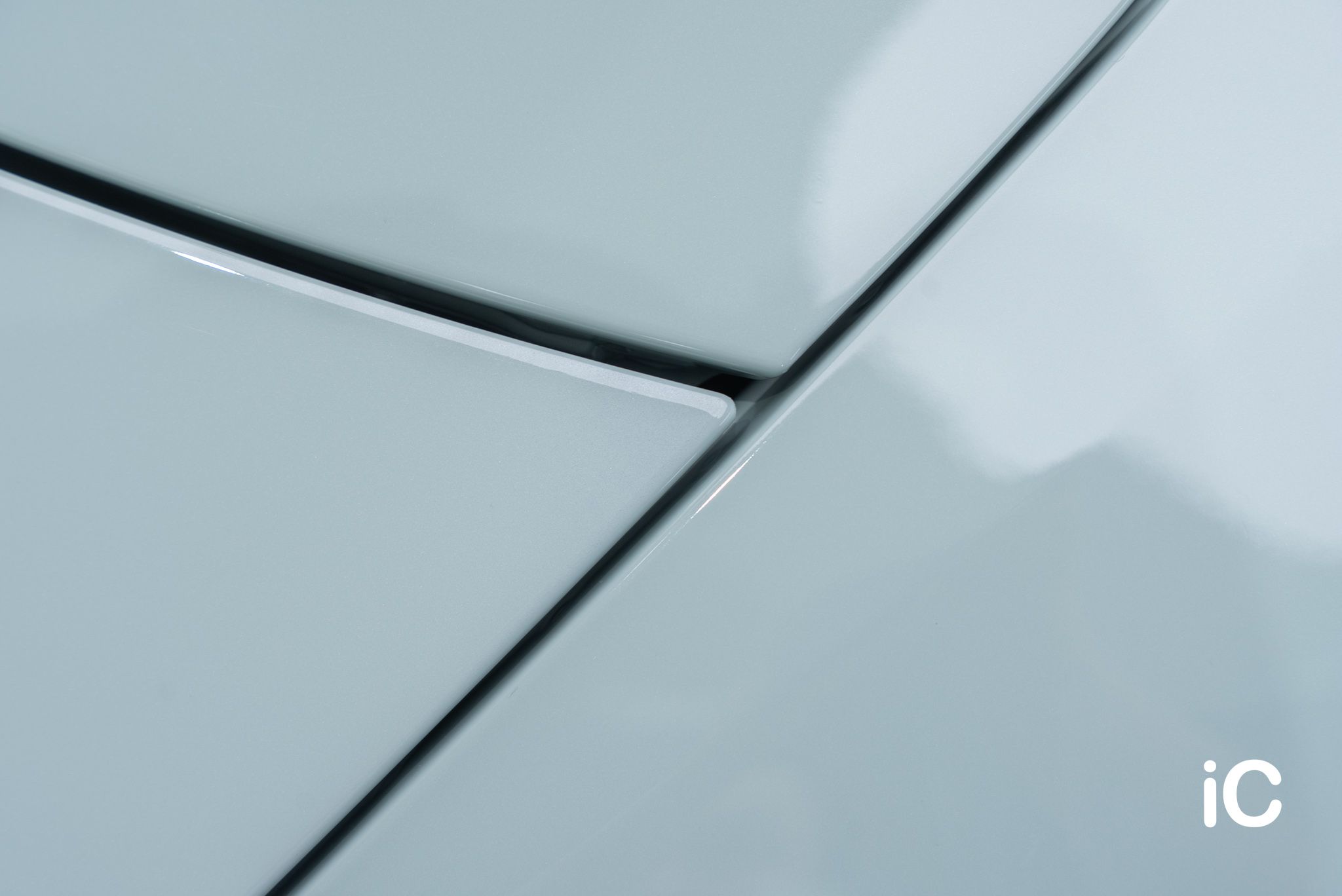 ic-detail-porsche-taycan-shade-green-gyeon-ppf-15