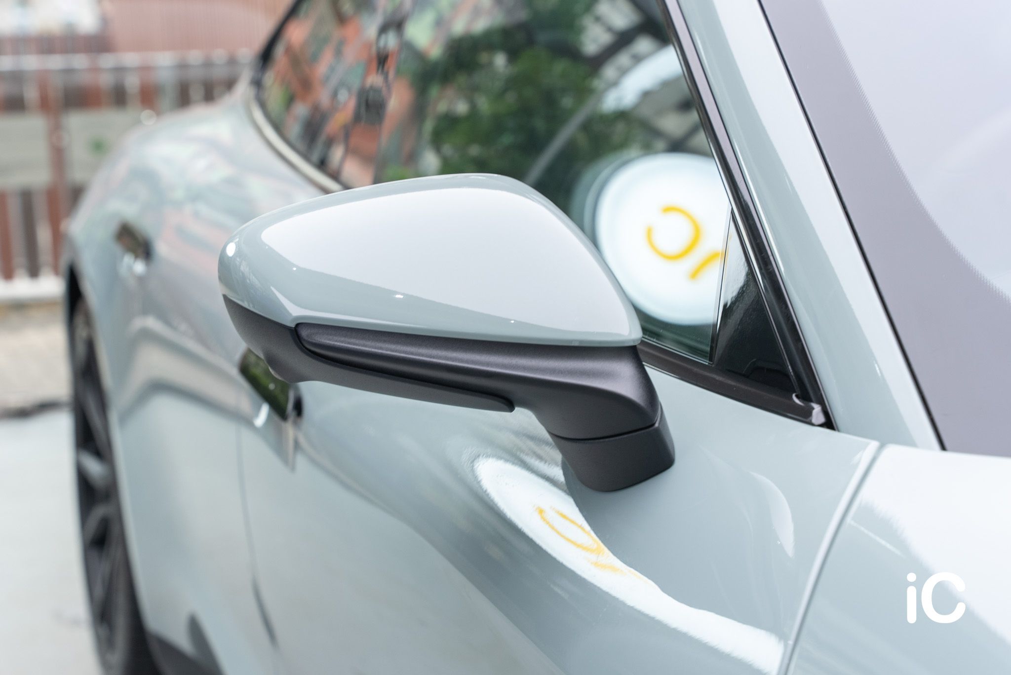 ic-detail-porsche-taycan-shade-green-gyeon-ppf-20