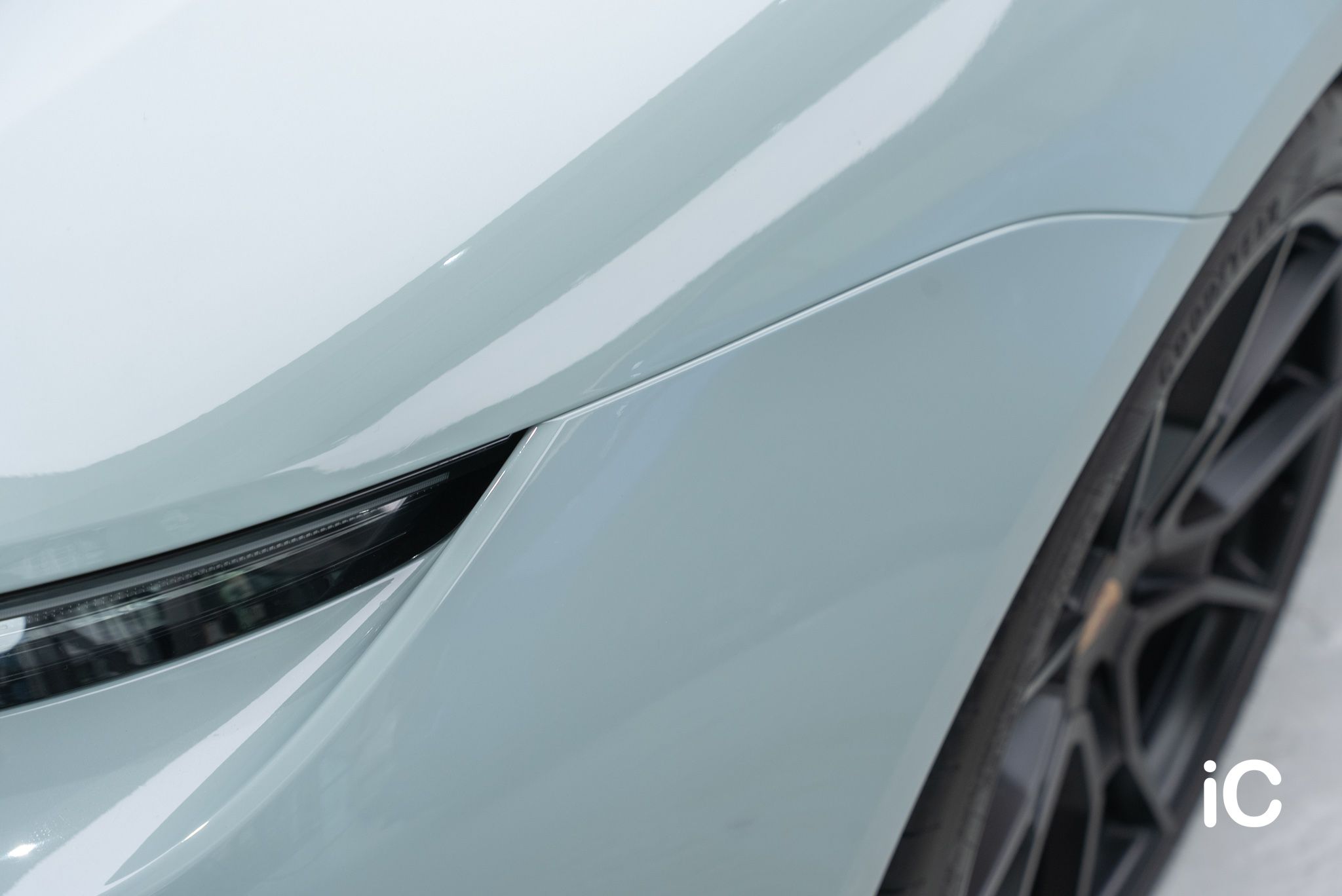 ic-detail-porsche-taycan-shade-green-gyeon-ppf-9