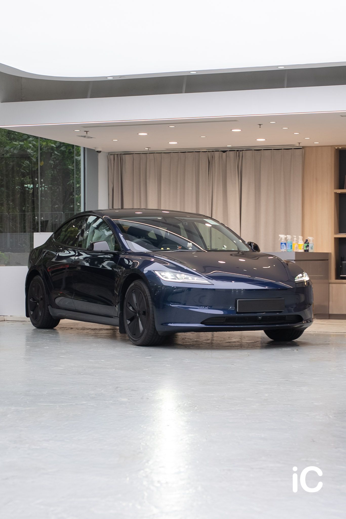 ic-detail-tesla-model-3-marine-blue-gyeon-ppf-1