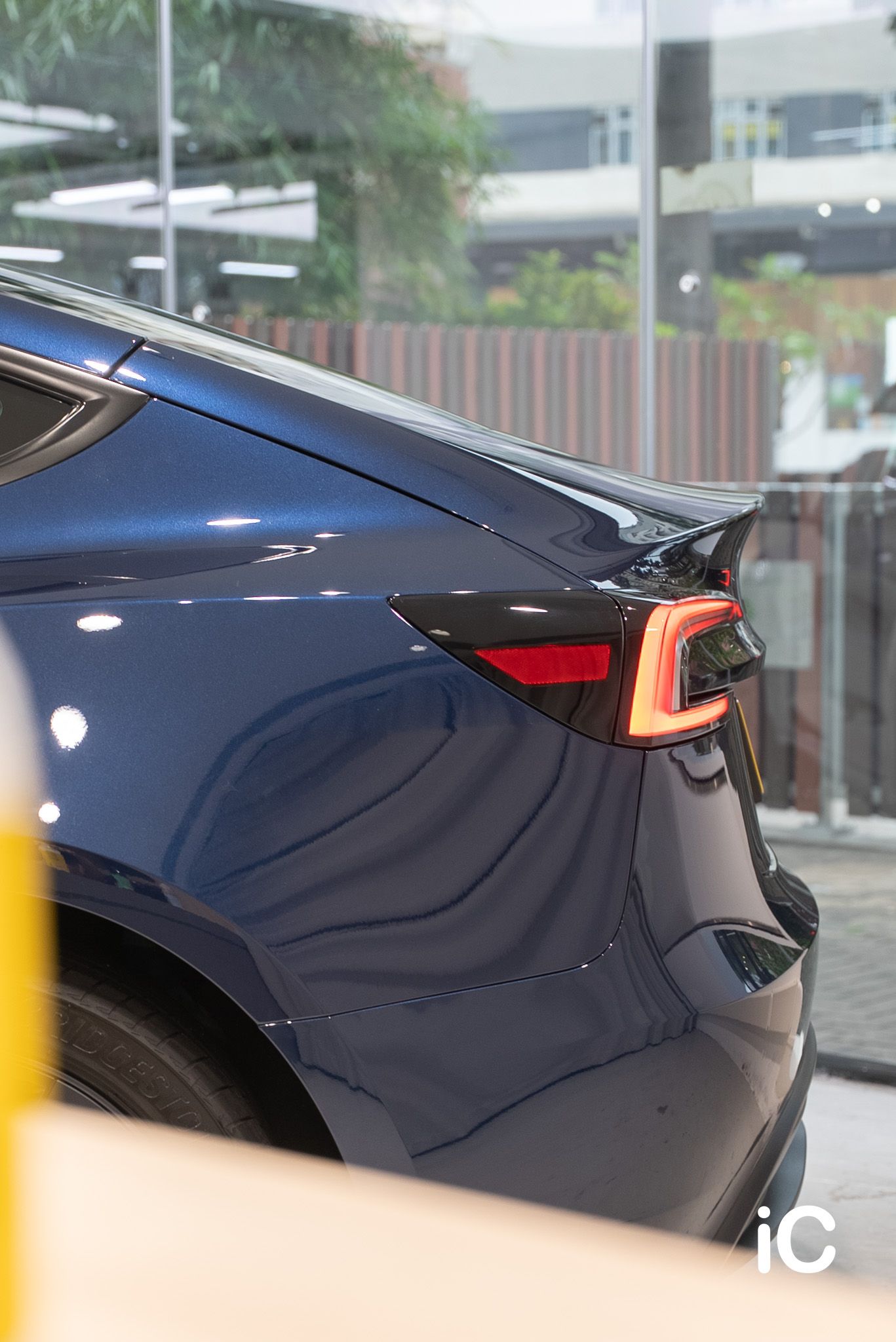 ic-detail-tesla-model-3-marine-blue-gyeon-ppf-28