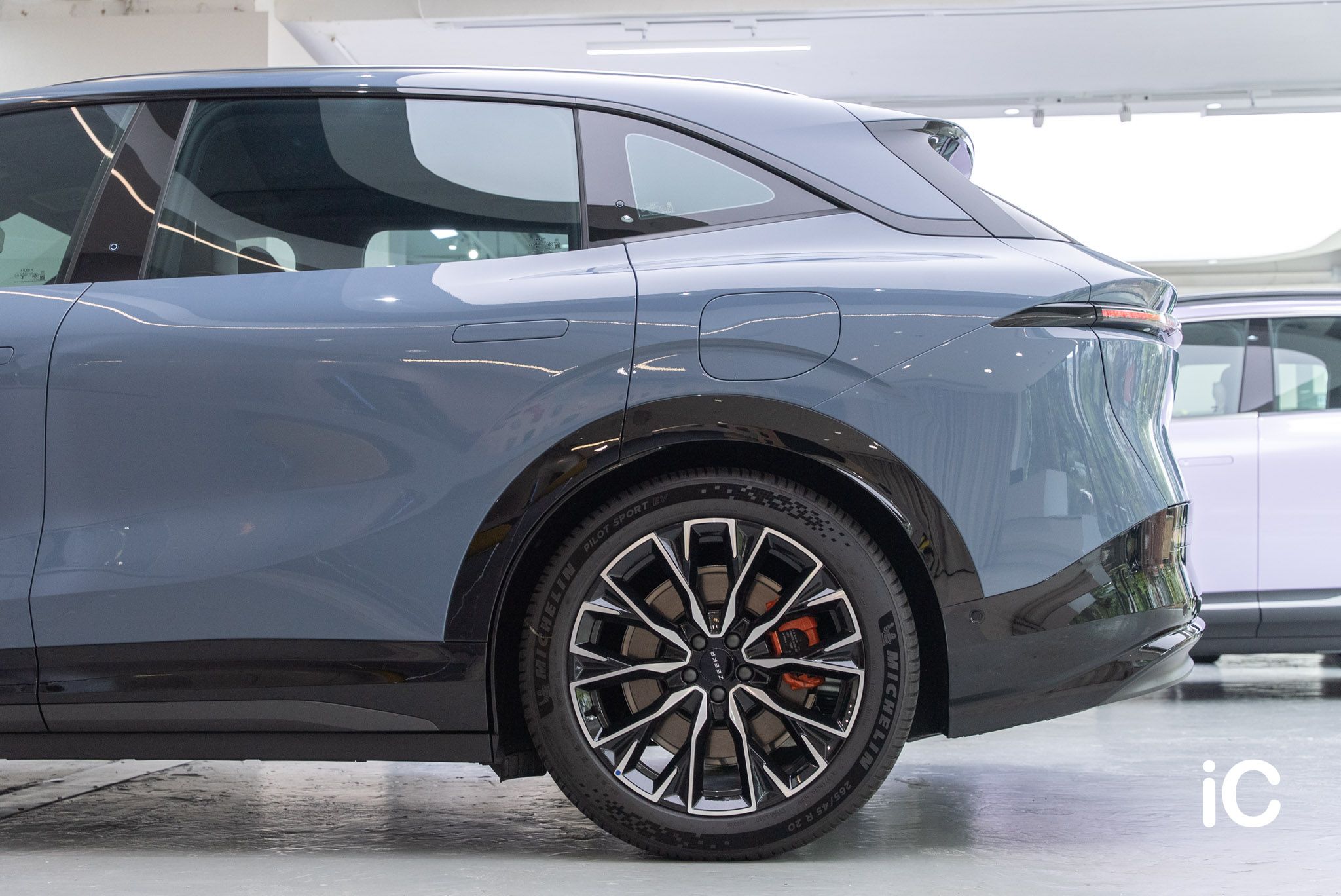 ic-detail-zeekr-7x-om-individual-colour-ppf-berfun-slate-blue-16