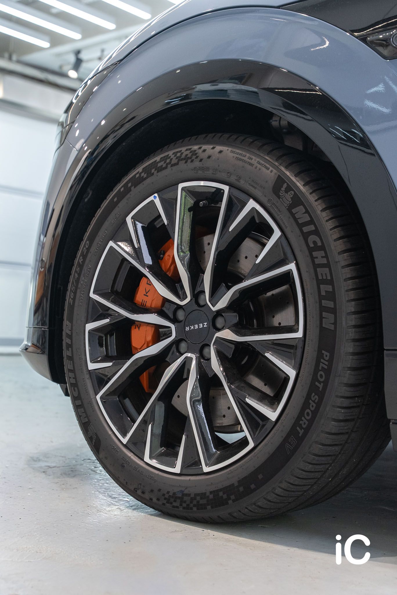 ic-detail-zeekr-7x-om-individual-colour-ppf-berfun-slate-blue-21