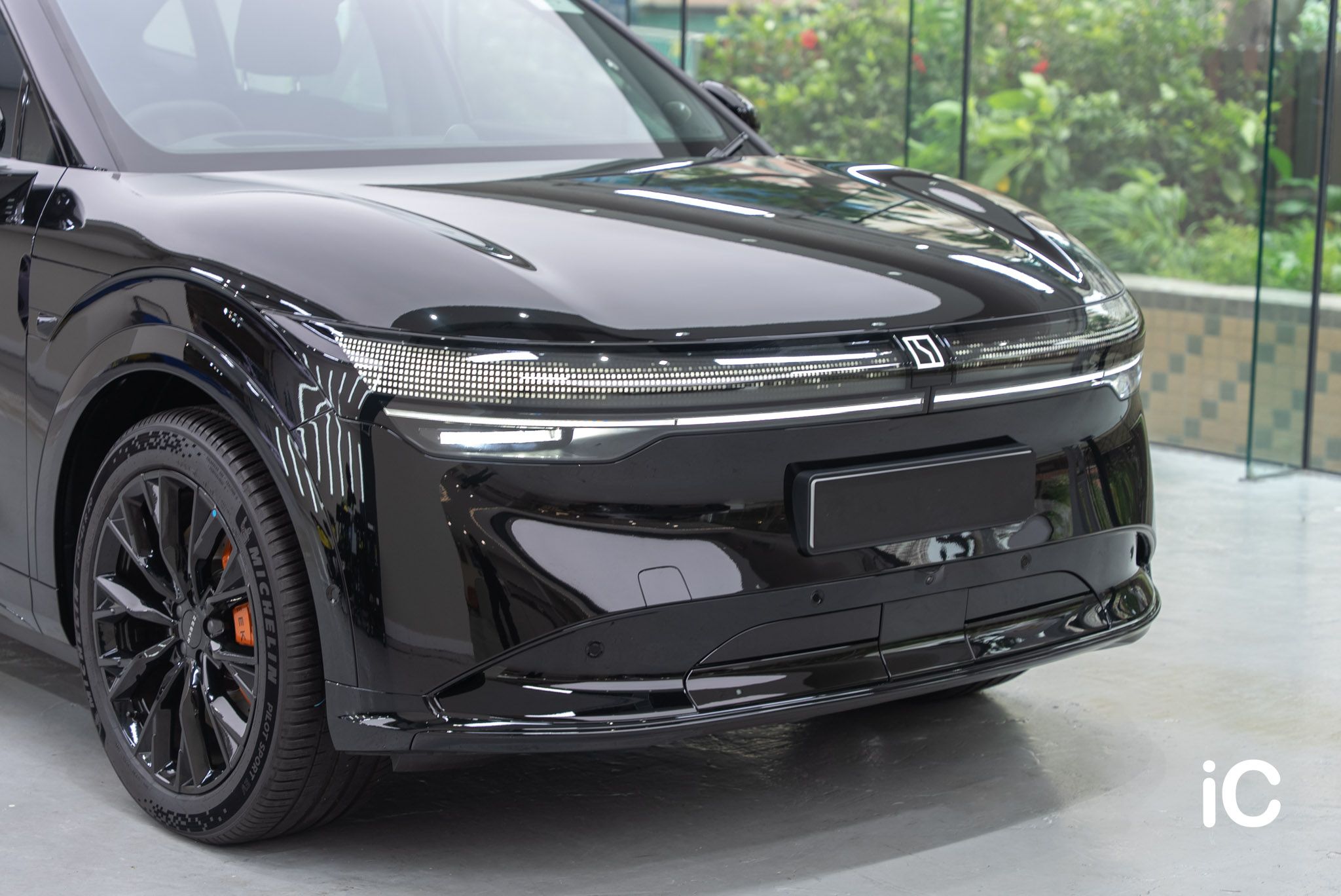 ic-detail-zeekr-7x-om-individual-colour-ppf-solid-black-16