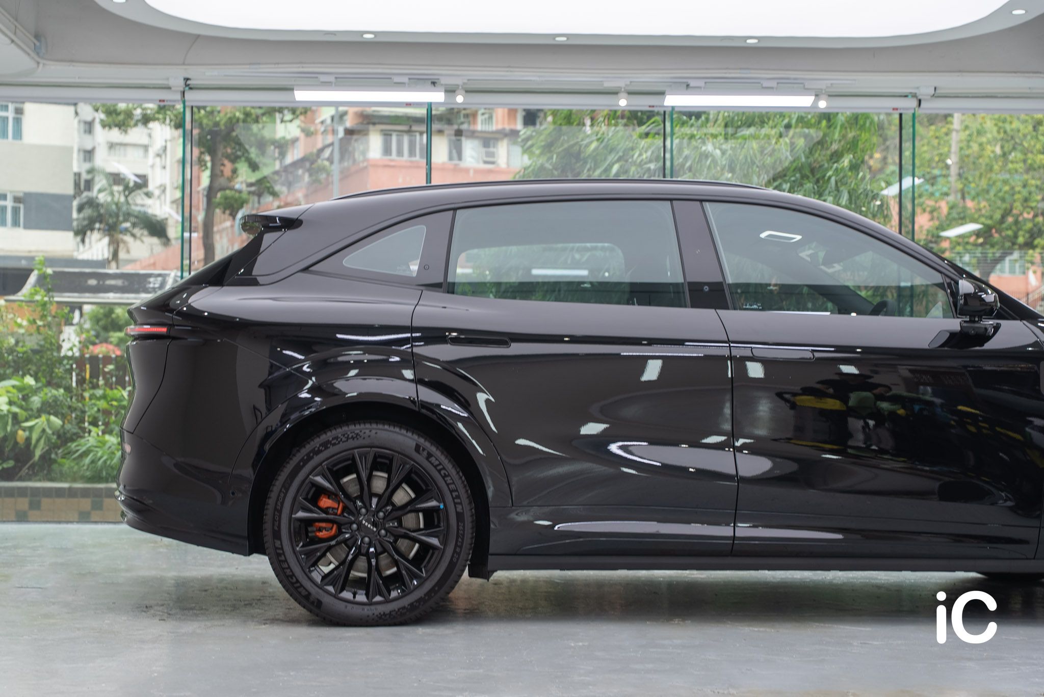 ic-detail-zeekr-7x-om-individual-colour-ppf-solid-black-9